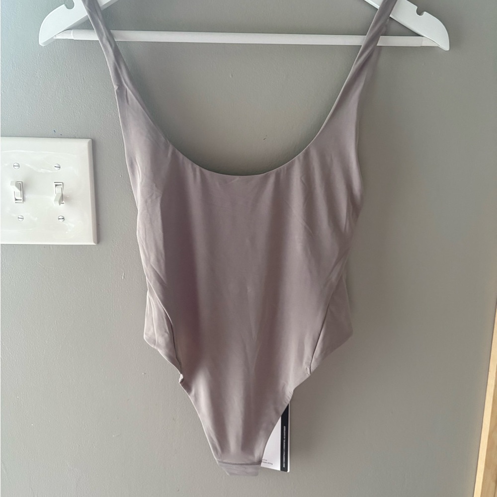 NEW Nulu mesh scooo back sleeveless bodysuit